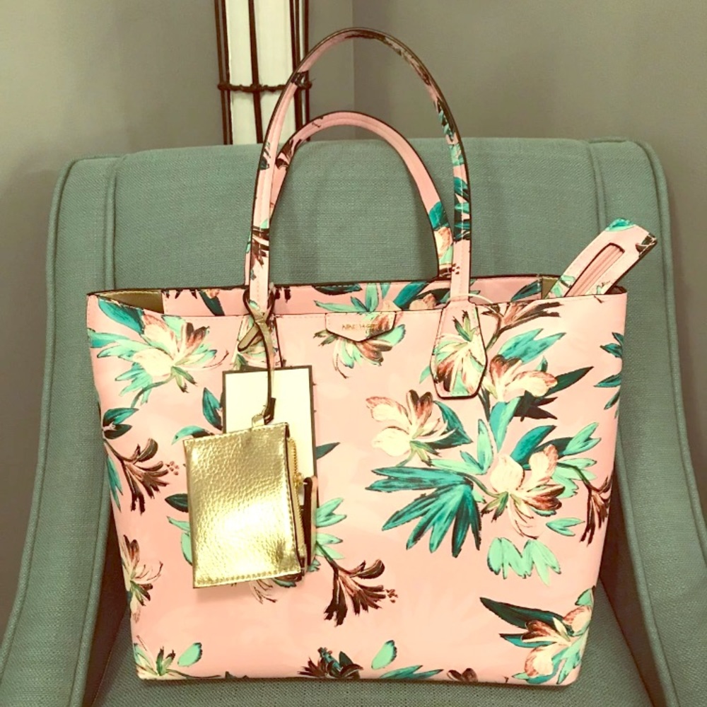 Beautiful Nine West bag